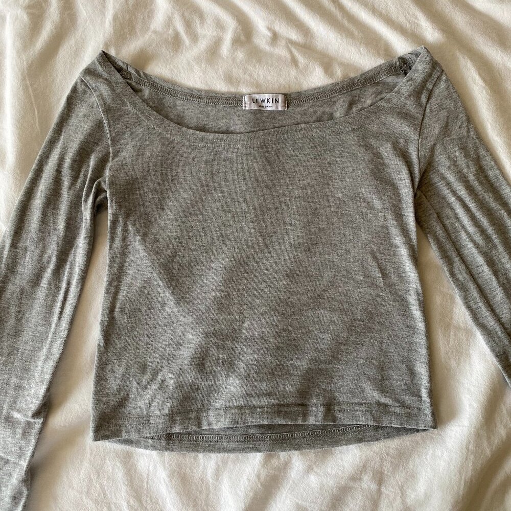 Lewkin K-Fashion Grey Scoop Neck Long Sleeve Shirt (One Size)